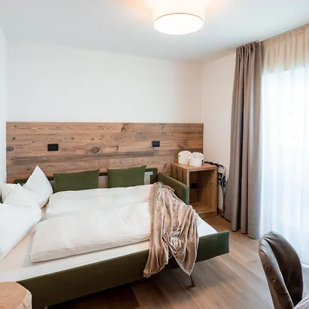 Vezzana Hotel 3*