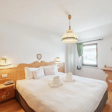 Vezzana Hotel
