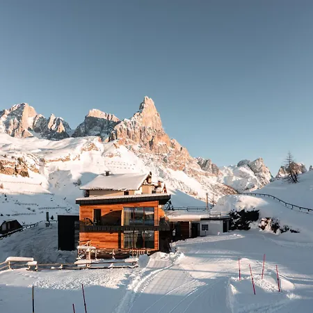 Hotel Vezzana Passo Rolle