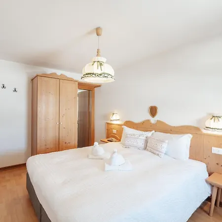 Vezzana Hotel
