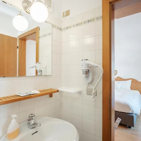 Hotel Vezzana