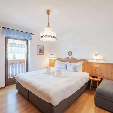 Hotel Vezzana