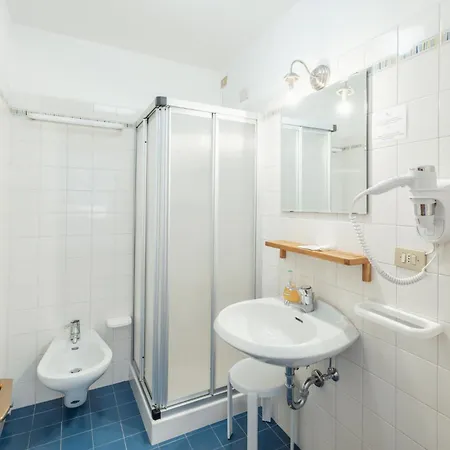 Hotel Vezzana 3*