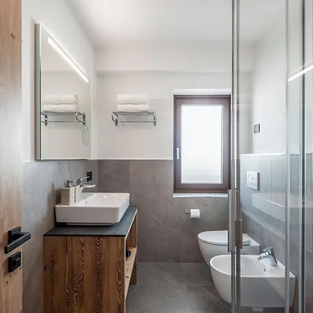 Hotel Vezzana Passo Rolle